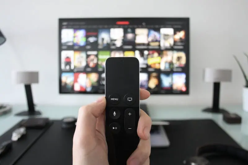 How Connect a Smart TV a Home Theater